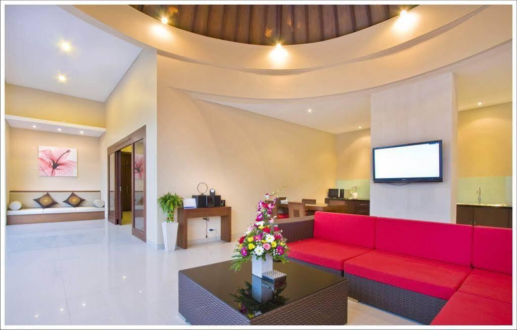 Oval Villa Bali เซมินยัค ภายนอก รูปภาพ